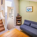 Maison De En Bord De Seine A Дом отдыха