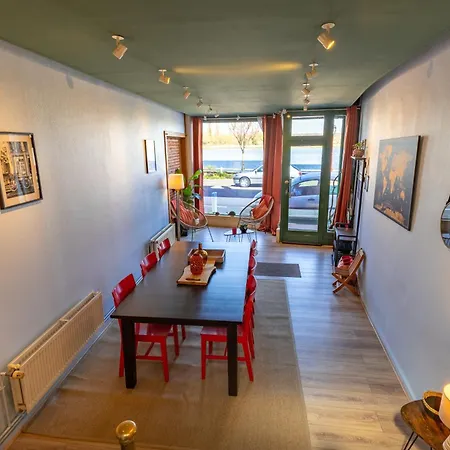 Maison De En Bord De Seine A