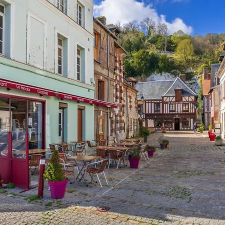 Maison De En Bord De Seine A