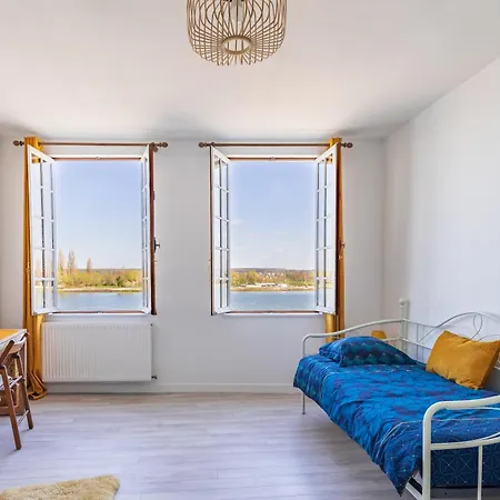 Maison De En Bord De Seine A La Bouille