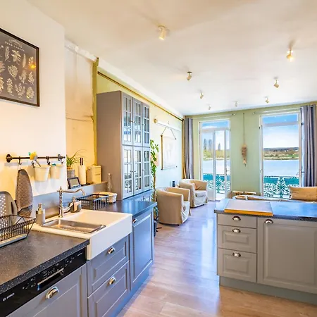 Maison De En Bord De Seine A Nyaraló *