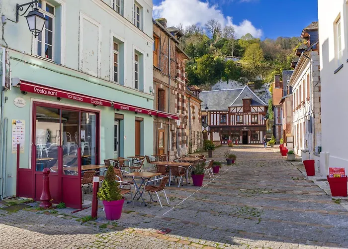 Maison De En Bord De Seine A
