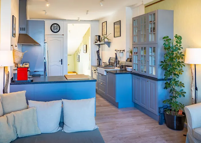 Maison De En Bord De Seine A *